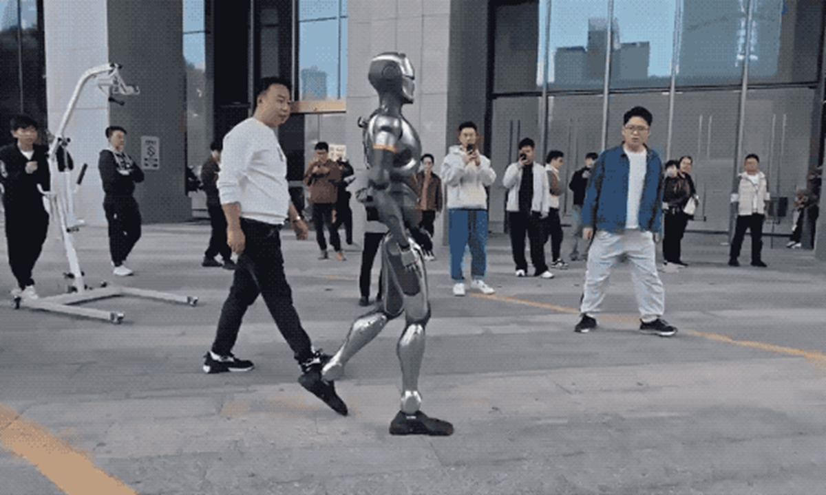 后反映出管